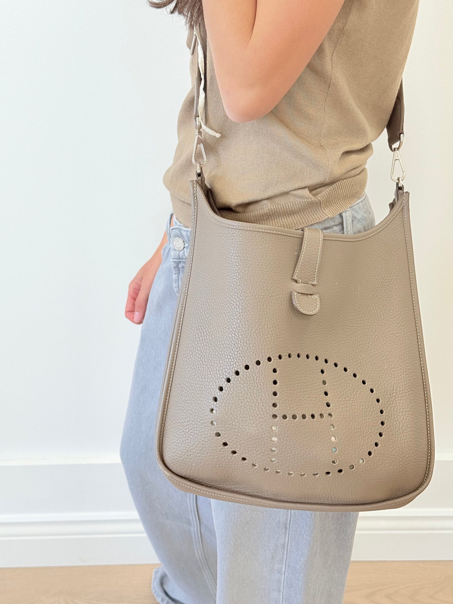 Hermes Over The Shoulder Bag Everlyne - Dark Mushroom Brown (O/S)