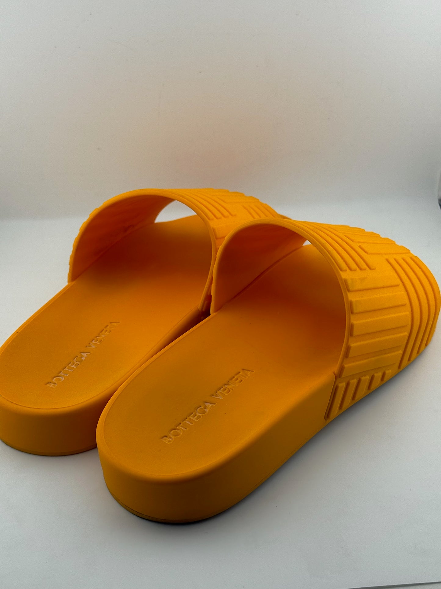 Bottega Veneta Rubber Slides (EUR 40)