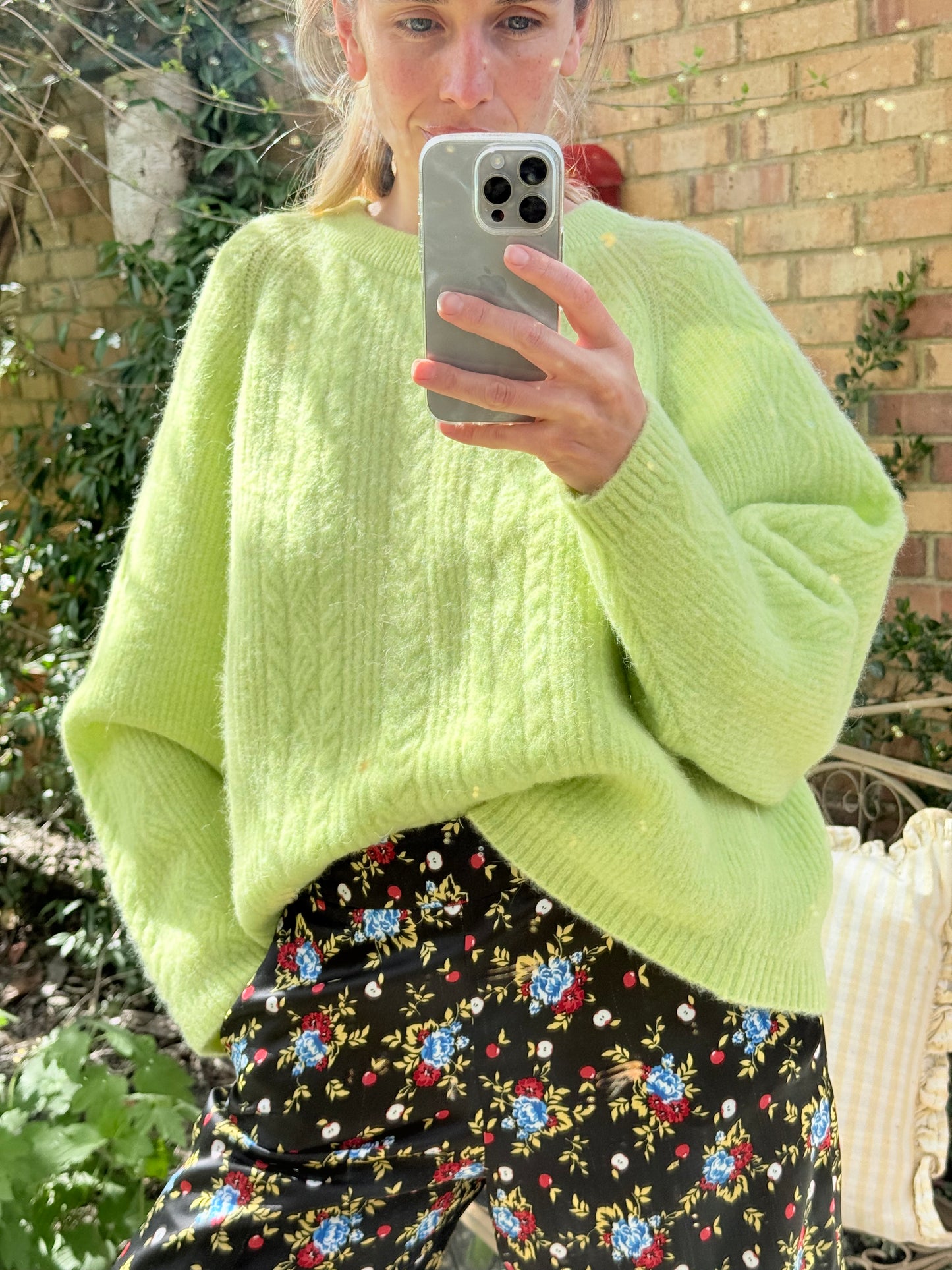 Maison & Montagut Bobby Cashmere Jumper - Neon Green (Medium)