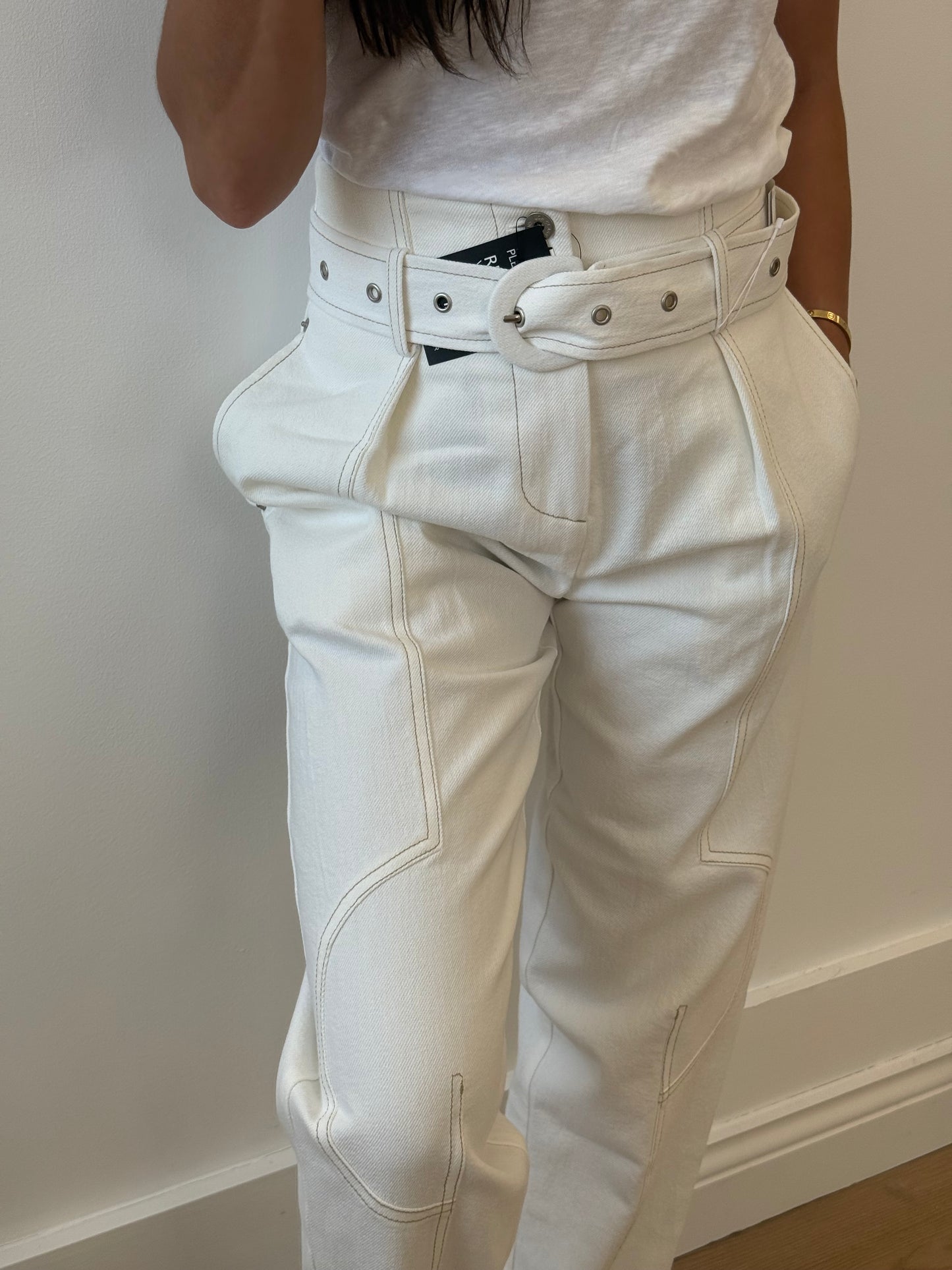 Low Classic Barrelled Leg Stitch Belt (M)