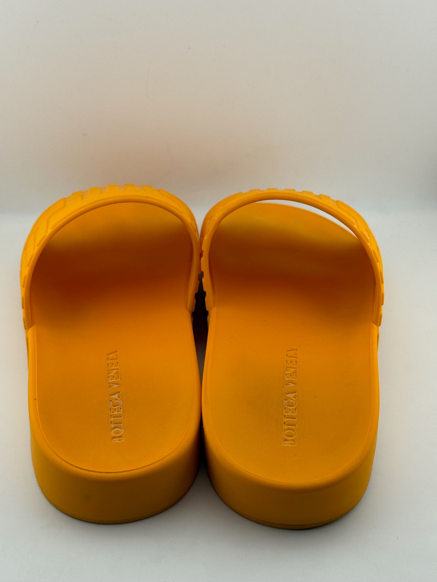 Bottega Veneta Rubber Slides (EUR 40)