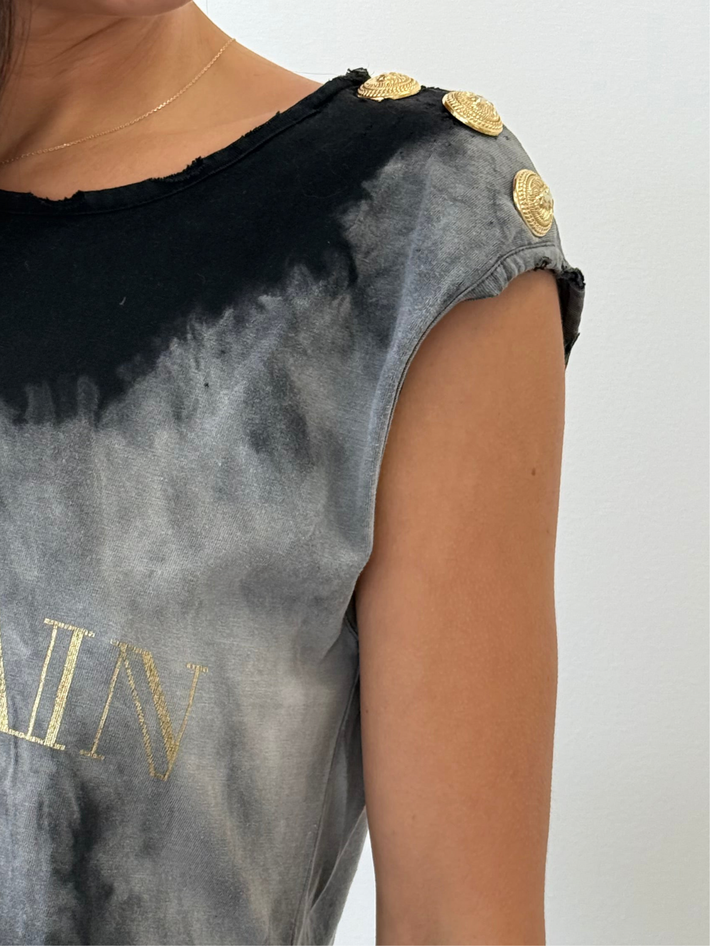 Balmain Sleeveless T-Shirt - Grey/Gold