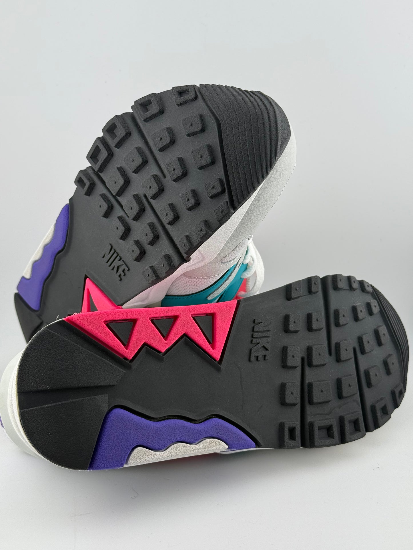Nike Air Max - White/Turquoise/Pink (UK 5)