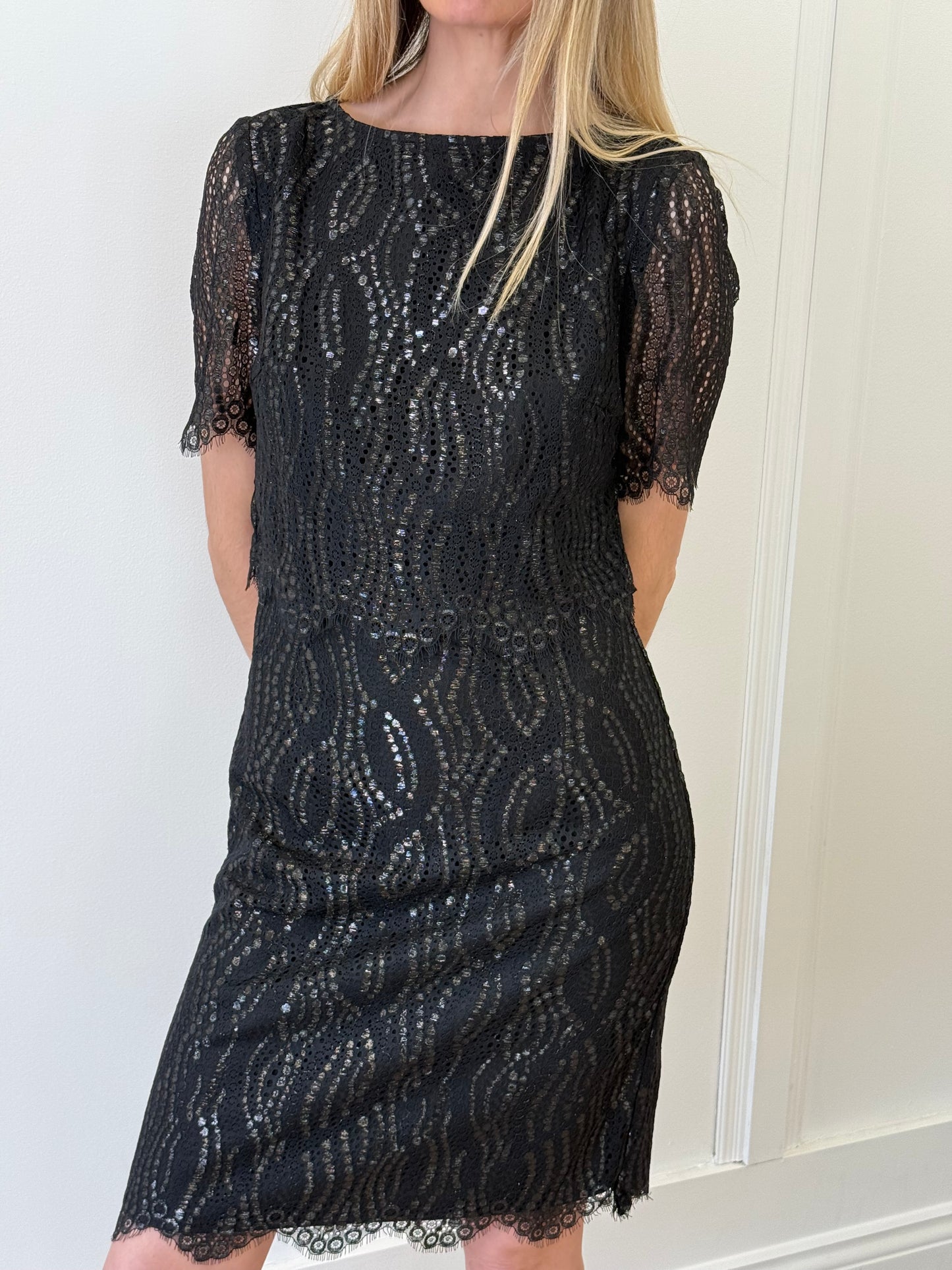 Reiss Short Sleeved Laced Dress - Black Lace (UK 10)