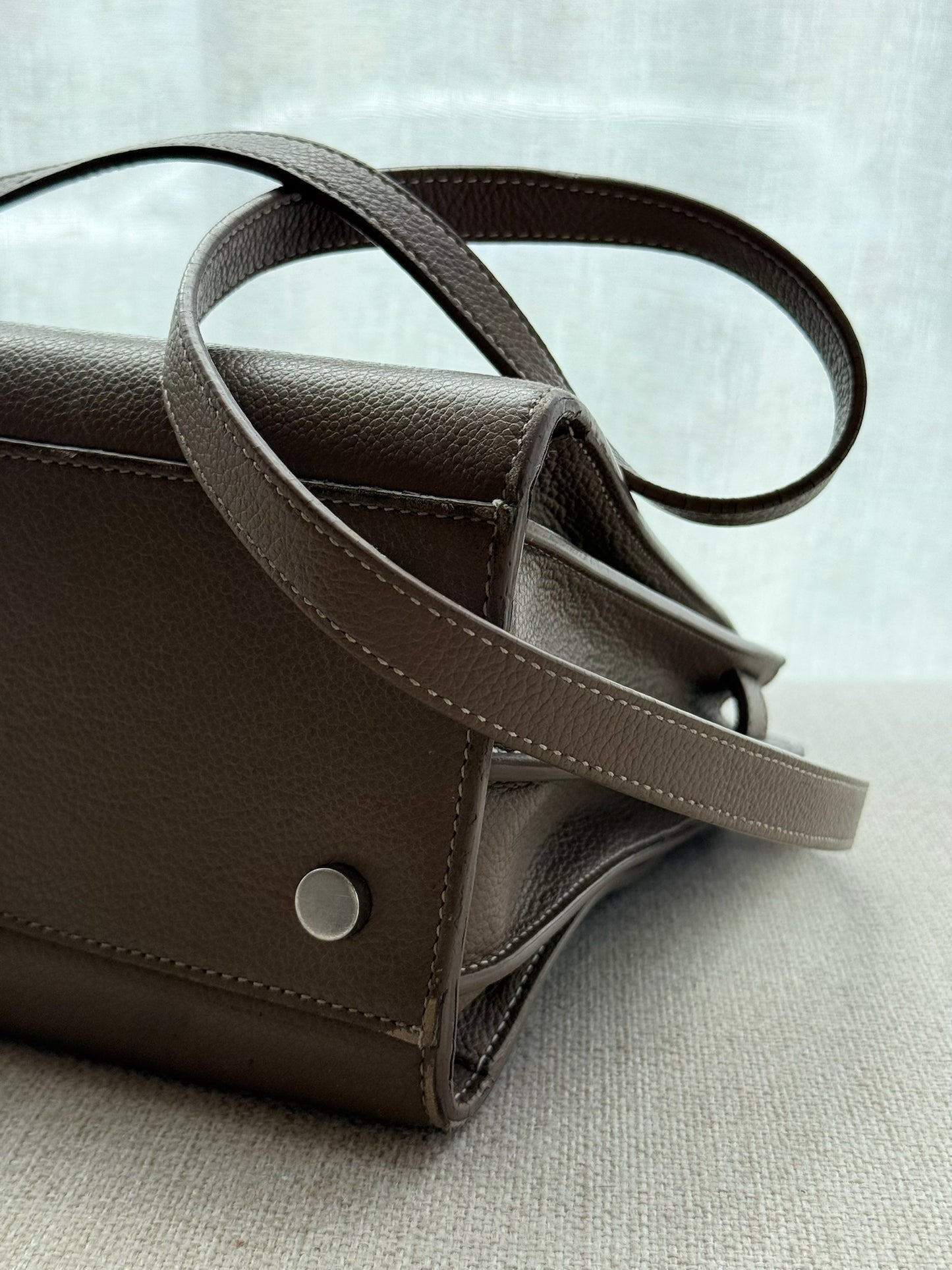 Saint Laurent Sac de Jour – Taupe Grained Leather