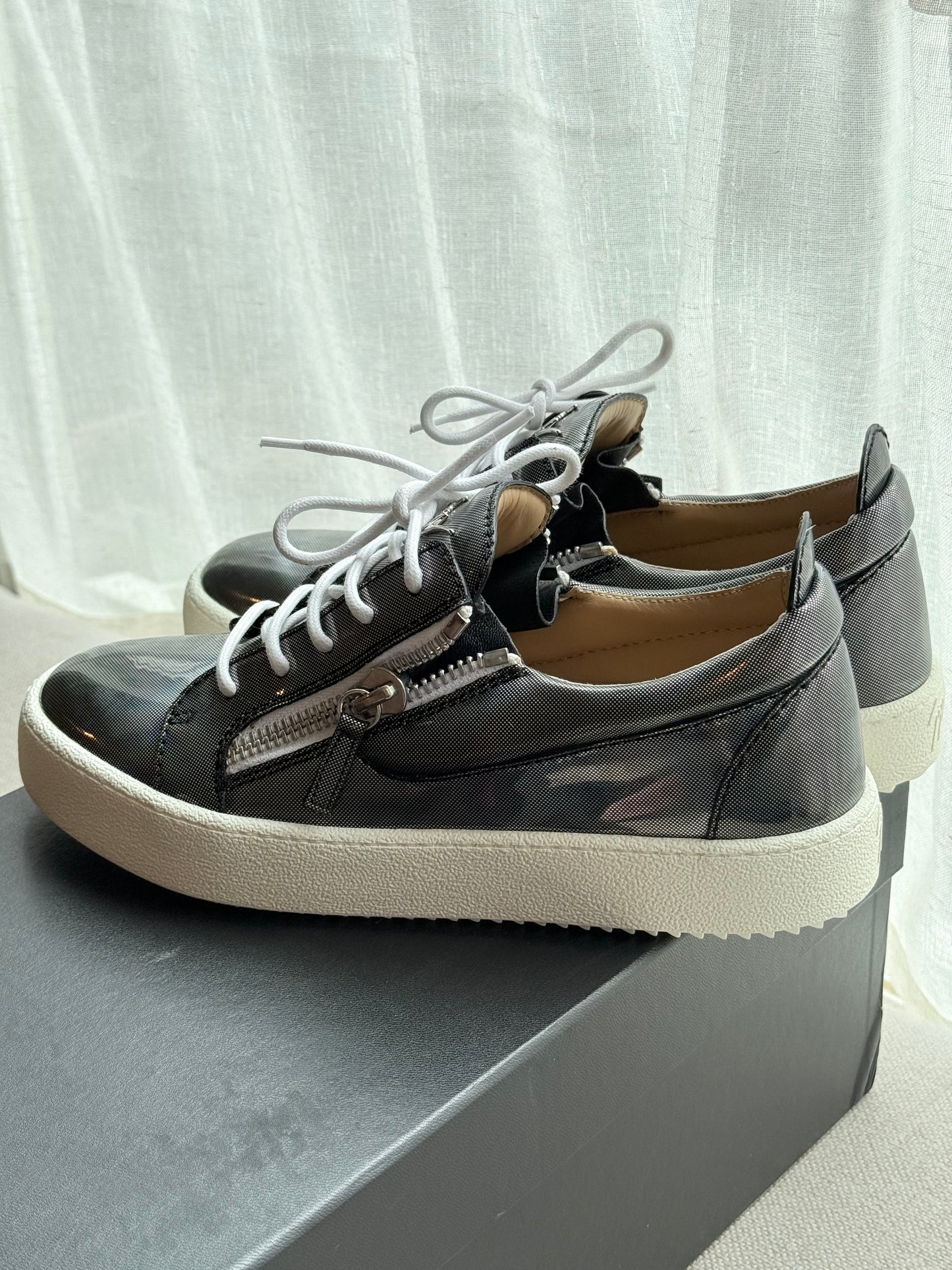 Giuseppe Zanotti “High May Shine” Sneakers – Size 6