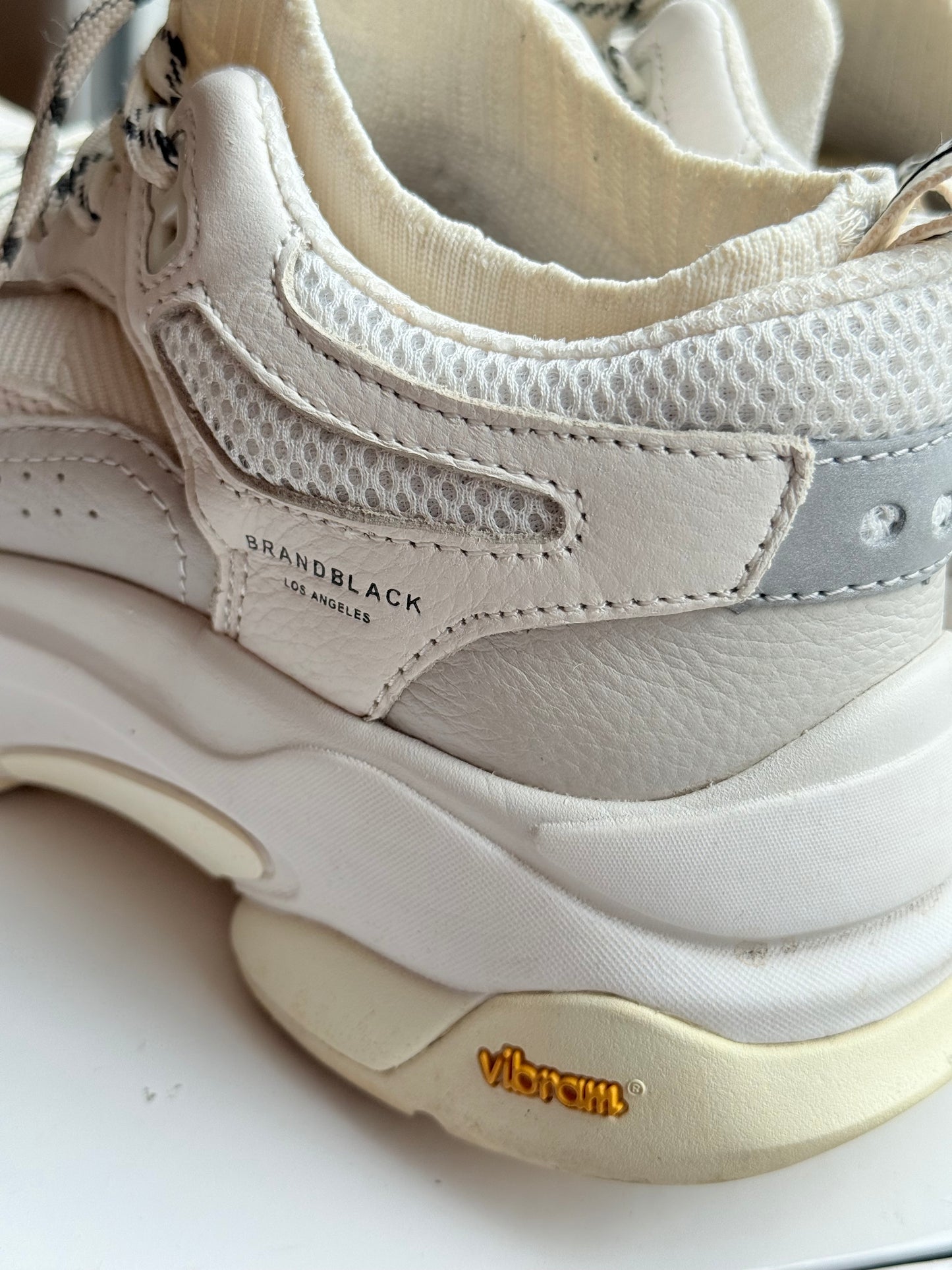 Brand Black Saga Trainers – Size 6