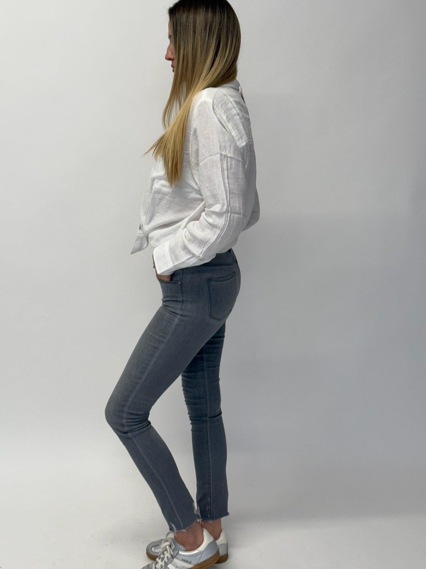 J Brand Mid Rise Skinny Jeans with Raw Hem & Tear Details - Grey (Size 25")