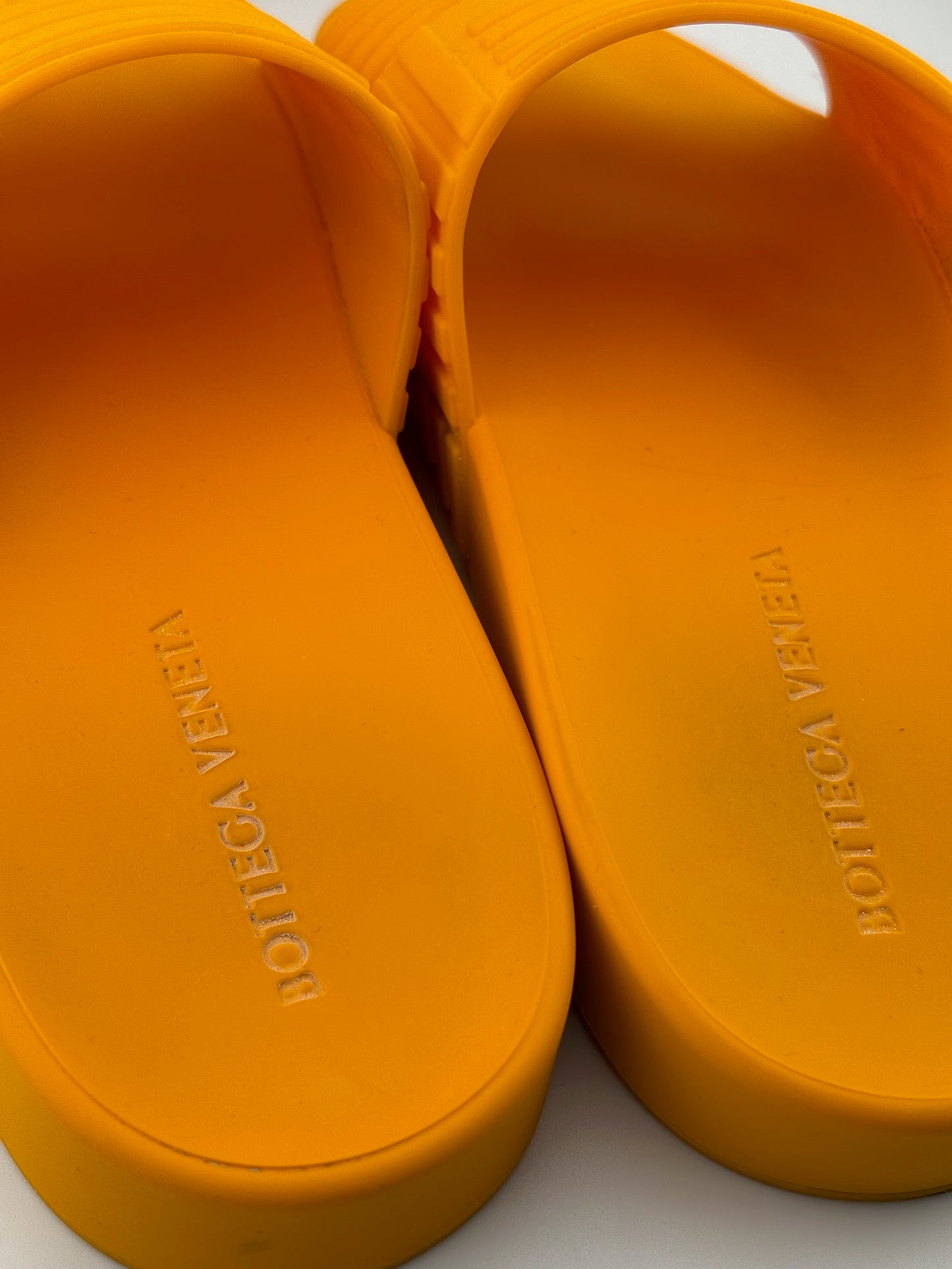 Bottega Veneta Rubber Slides (EUR 40)
