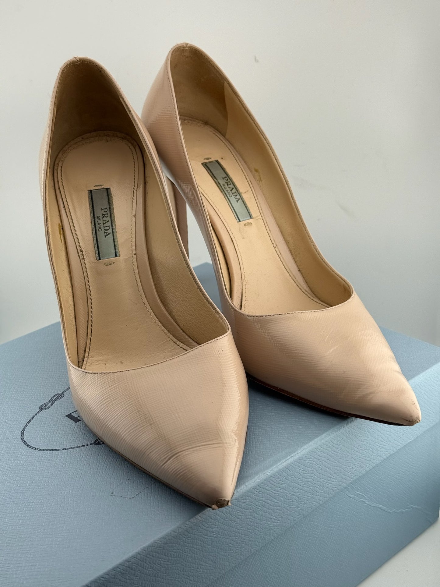 Prada Pointed Toe Pumps – Nude (EU 38.5)