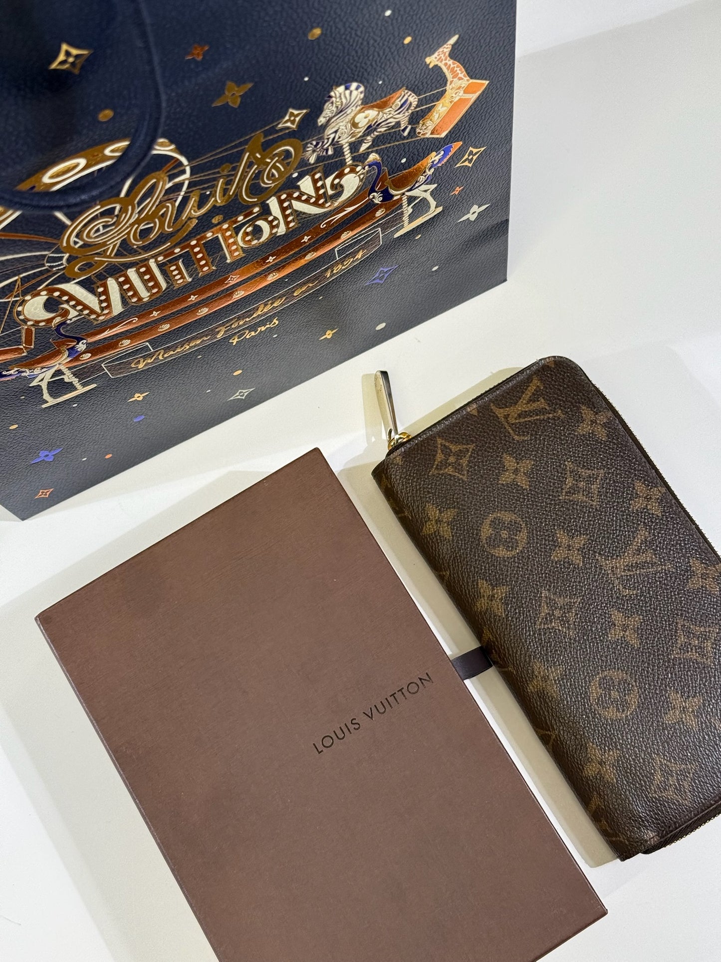 Louis Vuitton Zippy Wallet - Coquelicot
