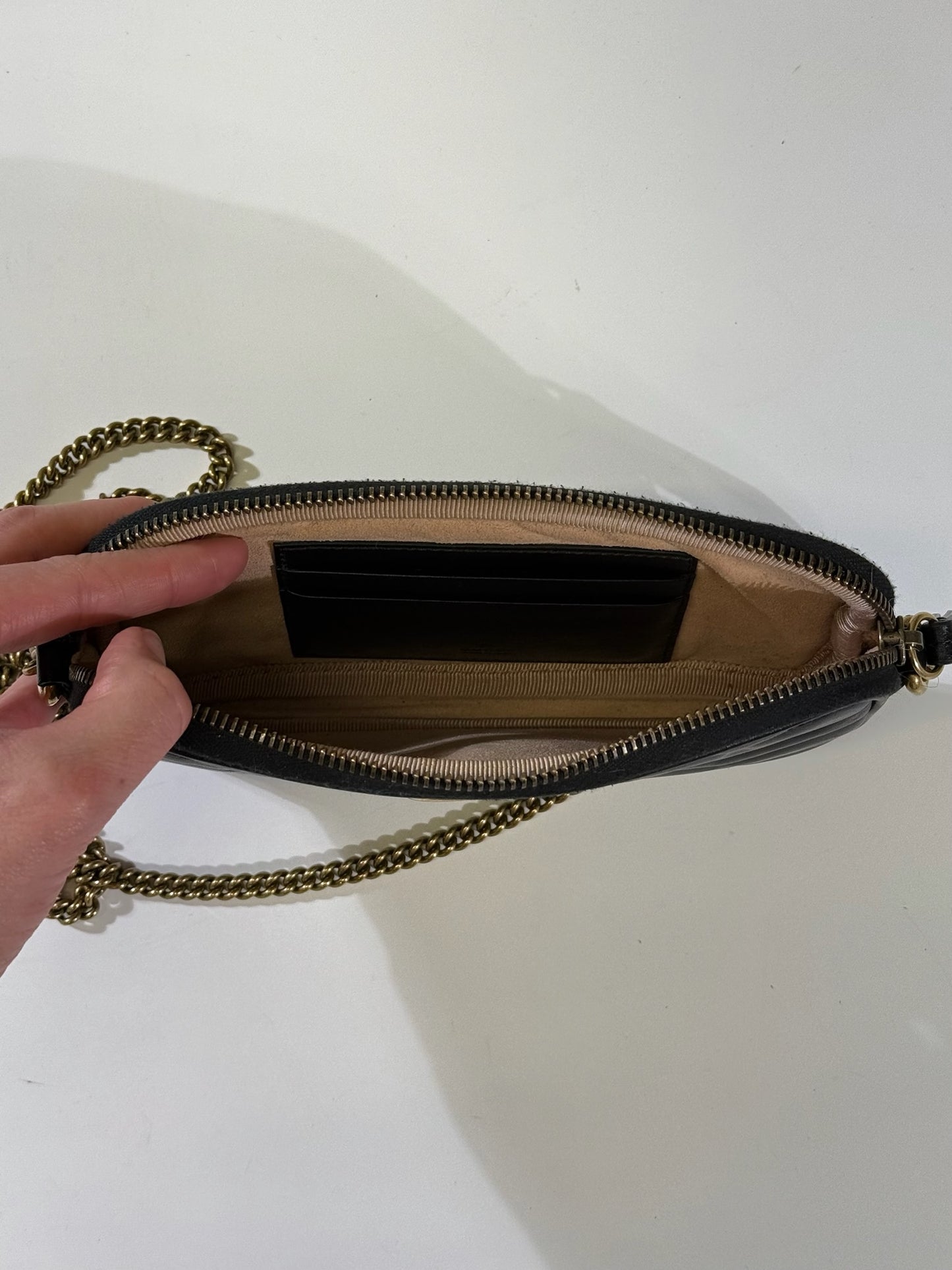 Gucci GG Marmont Single Zip Leather Crossbody Bag - Black