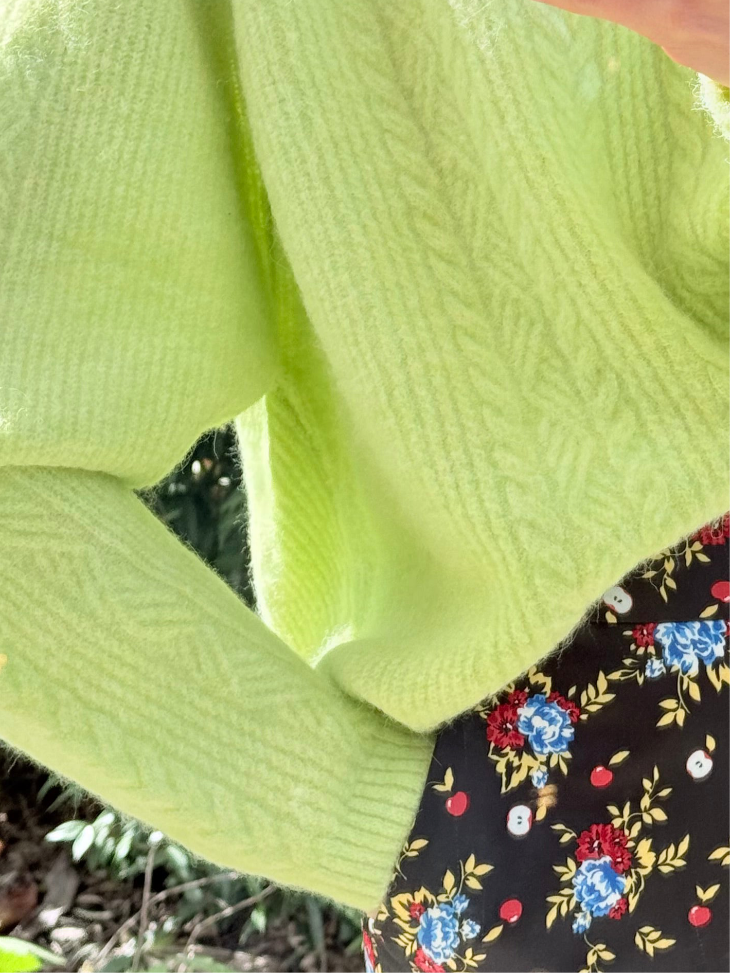 Maison & Montagut Bobby Cashmere Jumper - Neon Green (Medium)