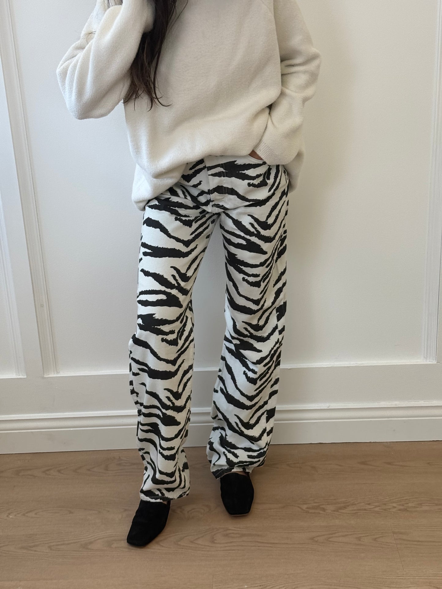 Reformation High-Rise Jean with Tiger Print (27)