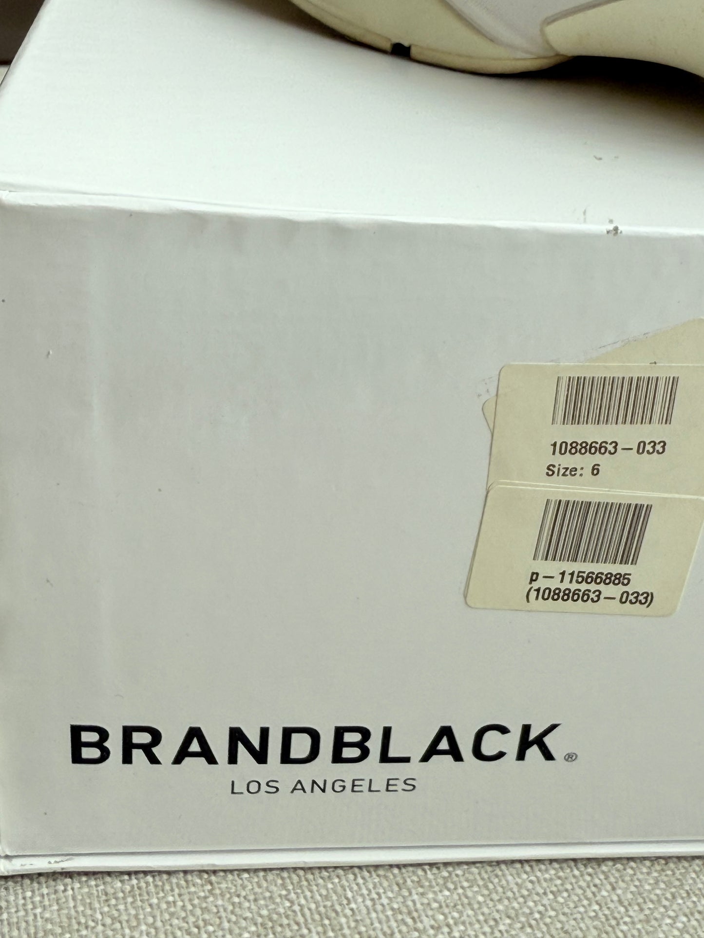 Brand Black Saga Trainers – Size 6