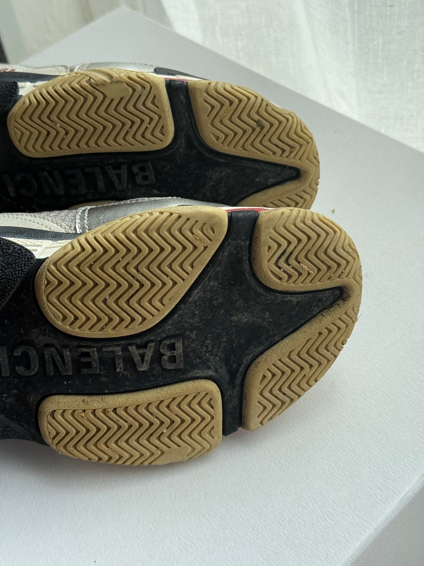 Balenciaga Triple S Trainers – Size 5