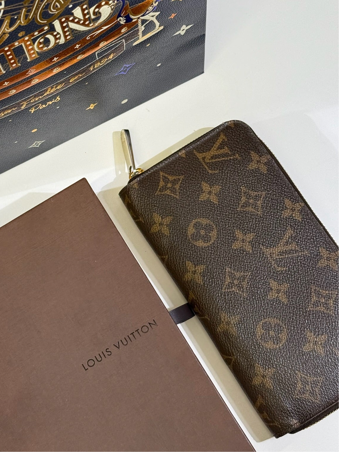 Louis Vuitton Zippy Wallet - Coquelicot