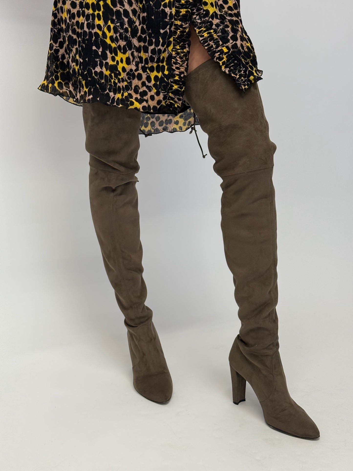 Stuart Weitzman Thigh High Suede Boots - Fawn (39.5 EUR)