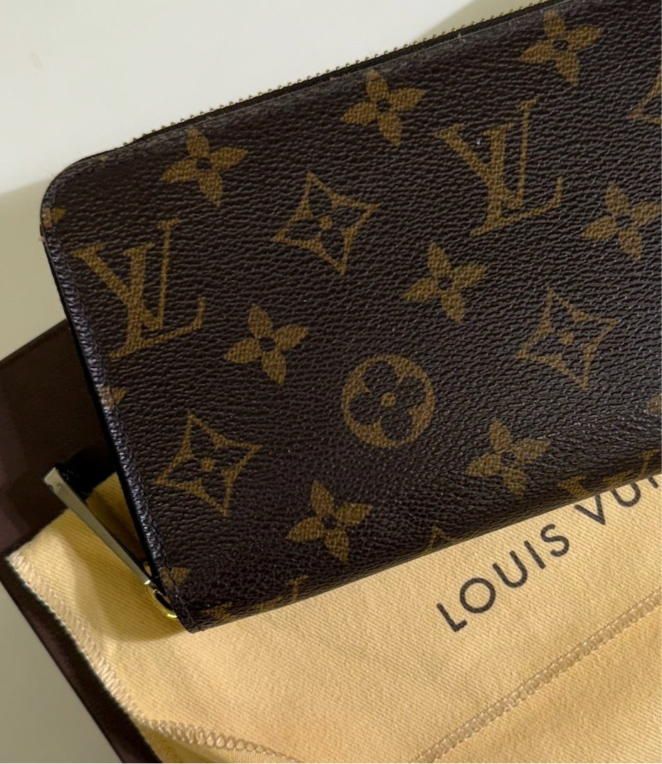 Louis Vuitton Zippy Wallet - Coquelicot
