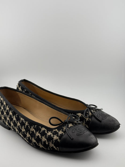 Chanel Classic Ballet Flats (EUR 39C)