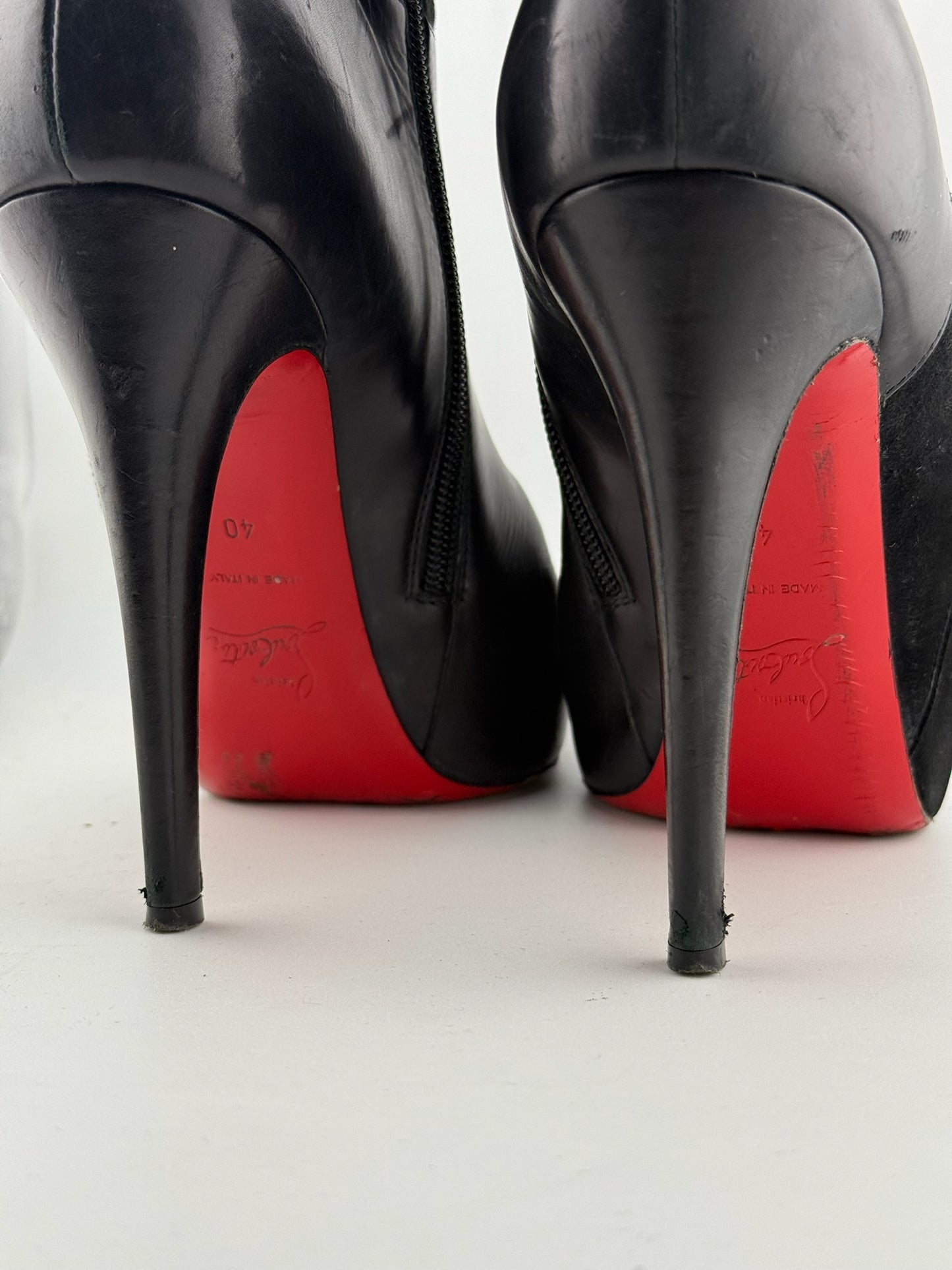 Christian Louboutin Shoe Boot with Criss Cross Shoe Lace Detail - Black (Size 40)
