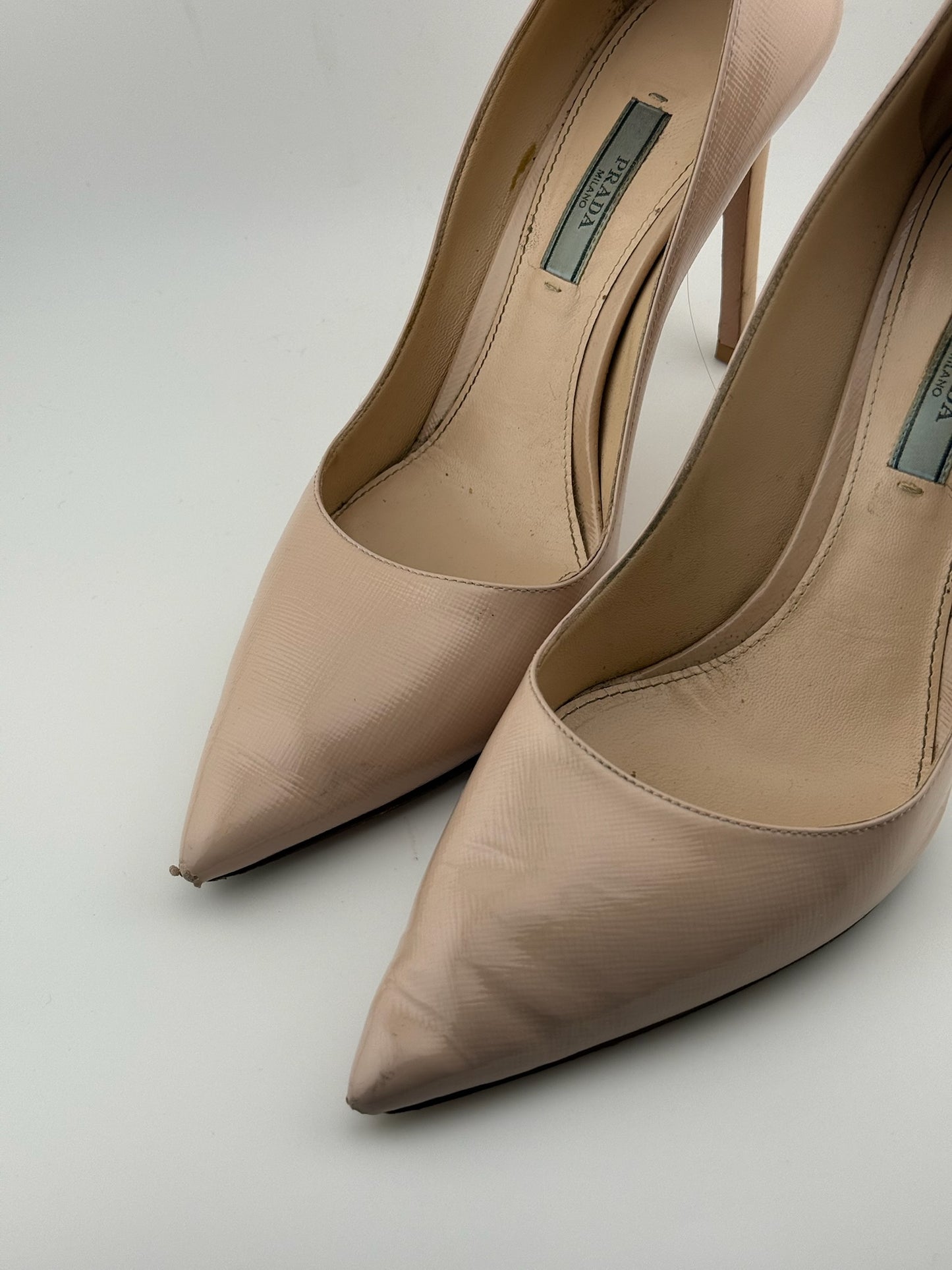 Prada Pointed Toe Pumps – Nude (EU 38.5)