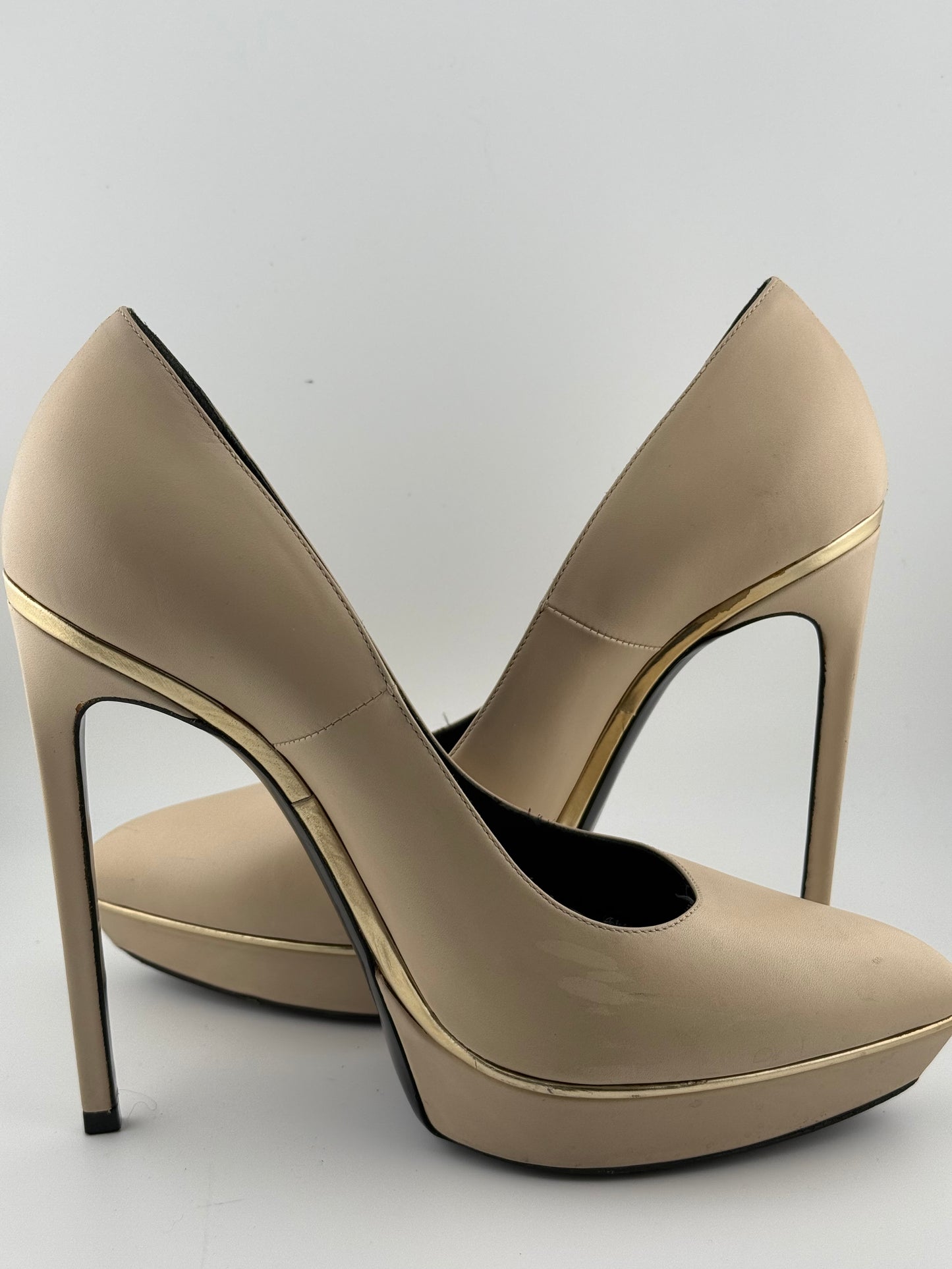 Yves Saint Laurent Janis Platform Heels (EUR 40)