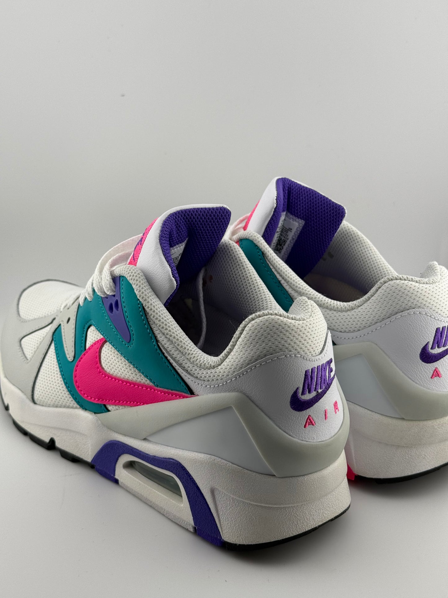 Nike Air Max - White/Turquoise/Pink (UK 5)