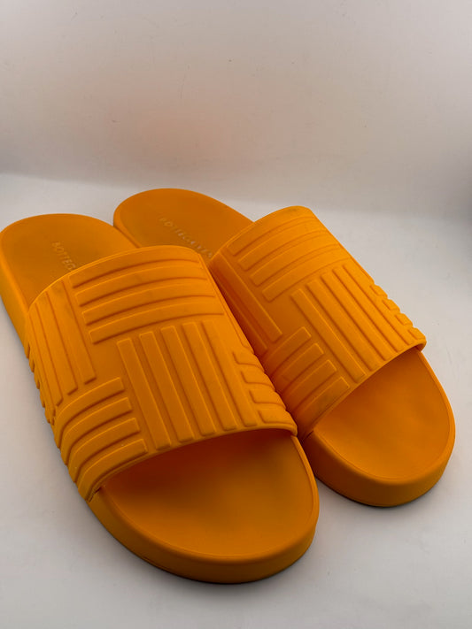 Bottega Veneta Rubber Slides (EUR 40)
