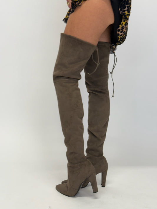 Stuart Weitzman Thigh High Suede Boots - Fawn (39.5 EUR)
