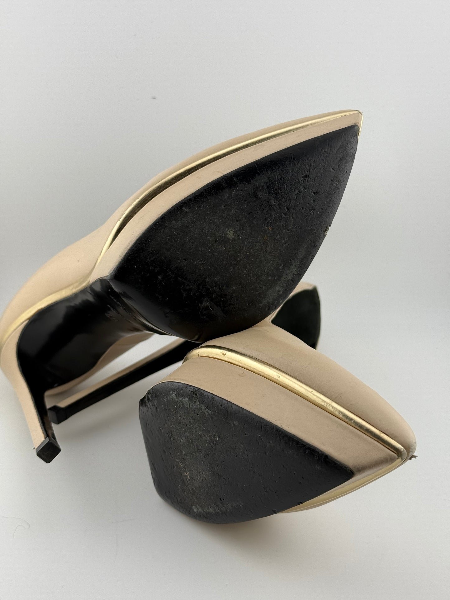 Yves Saint Laurent Janis Platform Heels (EUR 40)